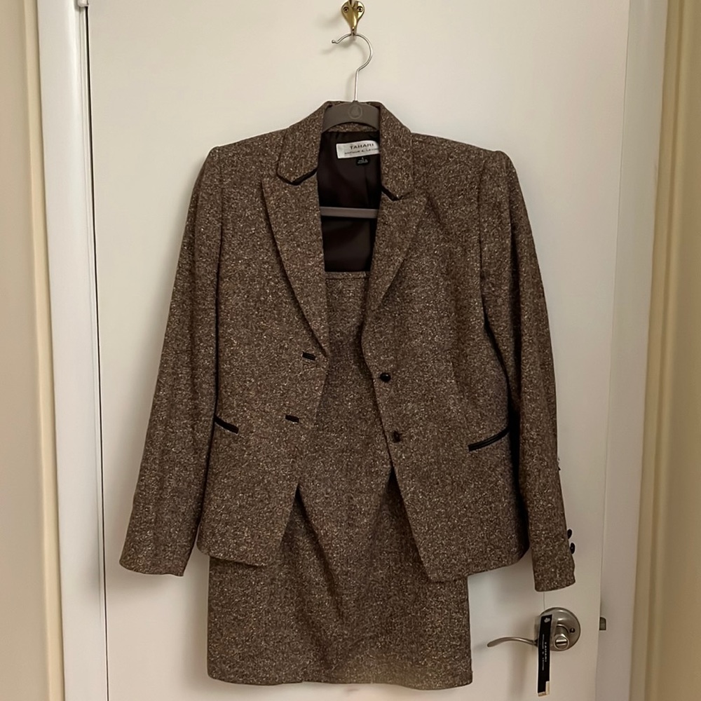 Tahari jacket and skirt suit. Size 4